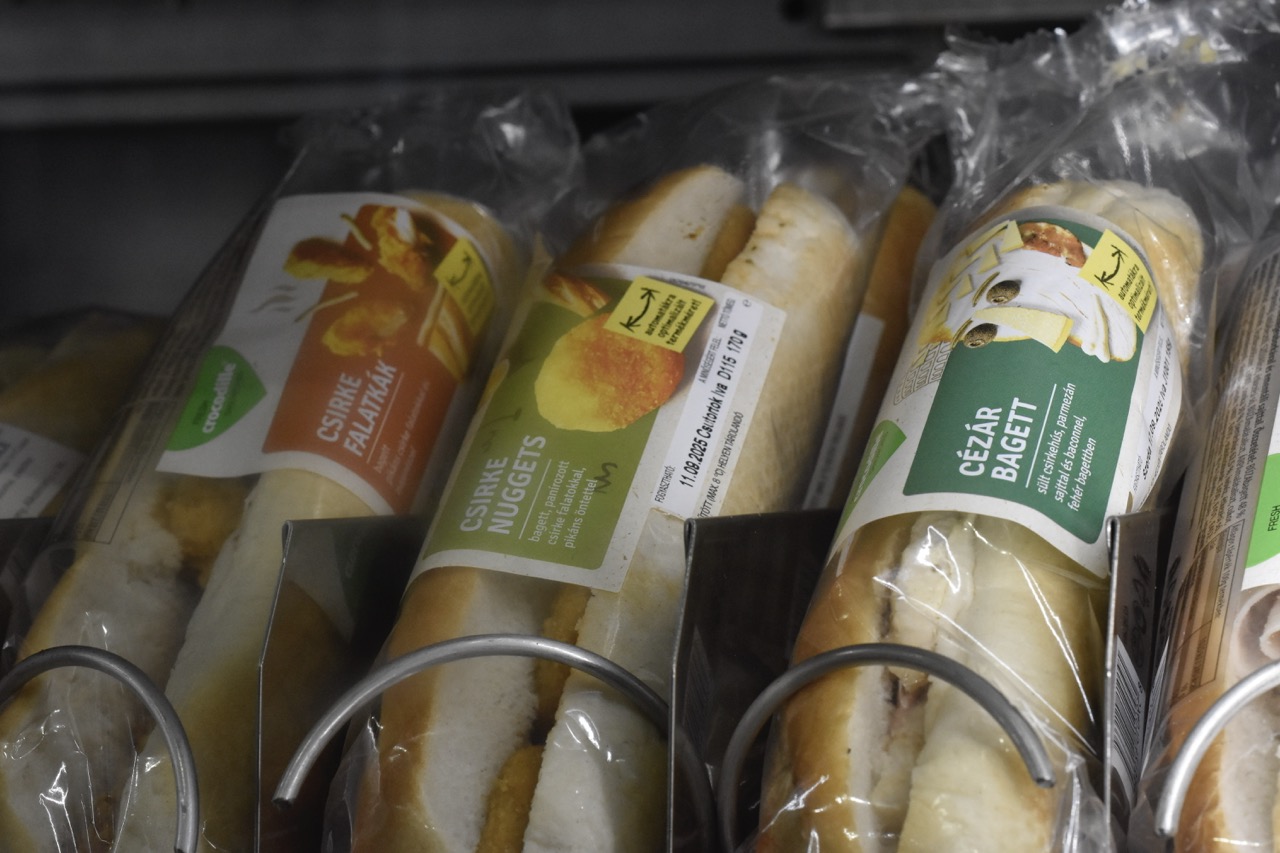 Snack automata